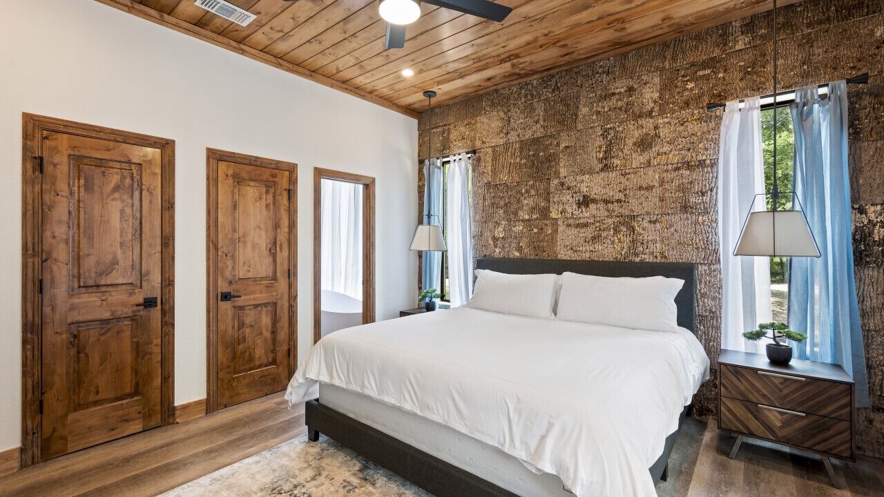 Photo of Bedroom in Broken Bow