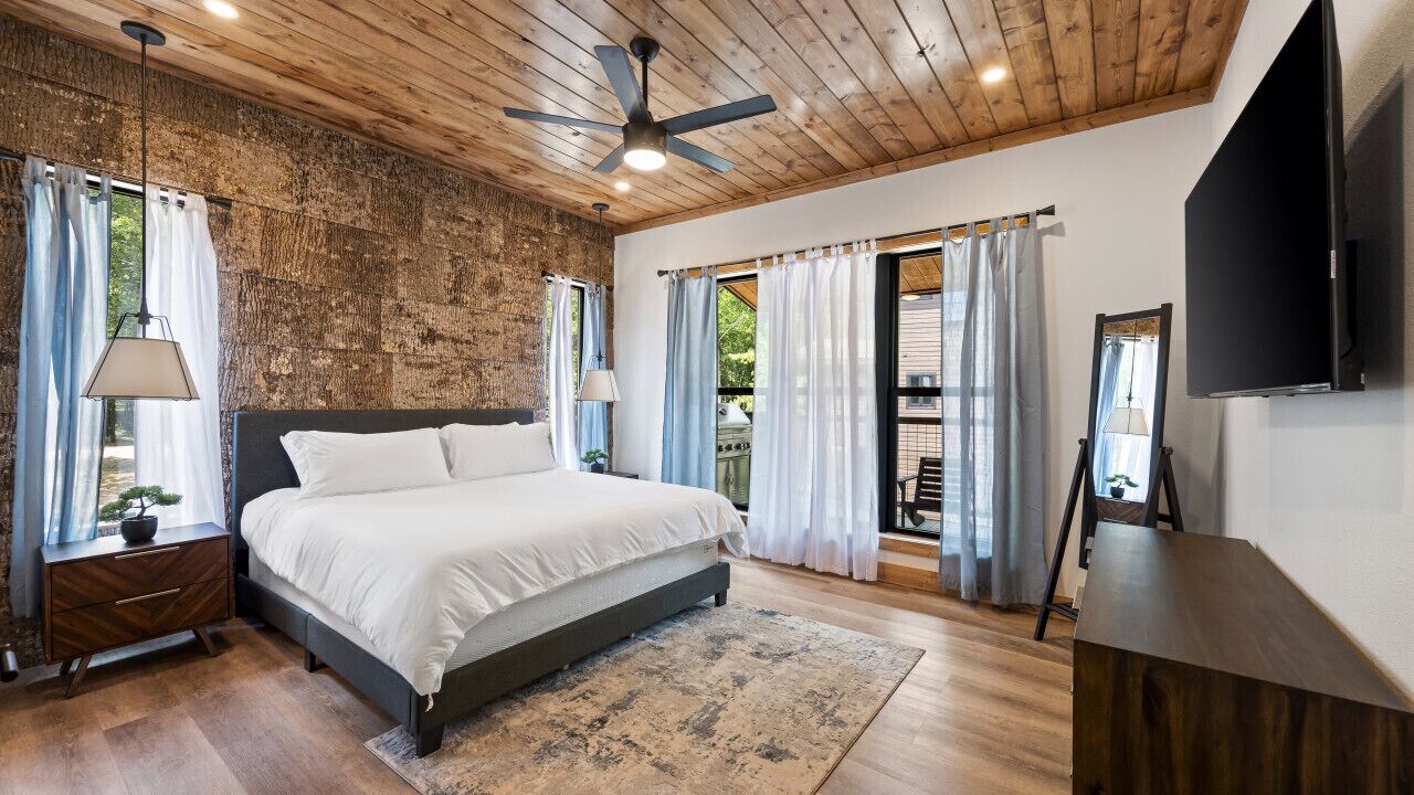 Photo of Bedroom in Broken Bow