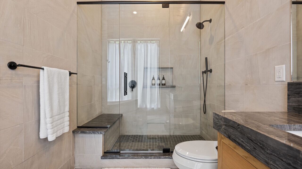 Photo of Bathroom in Broken Bow