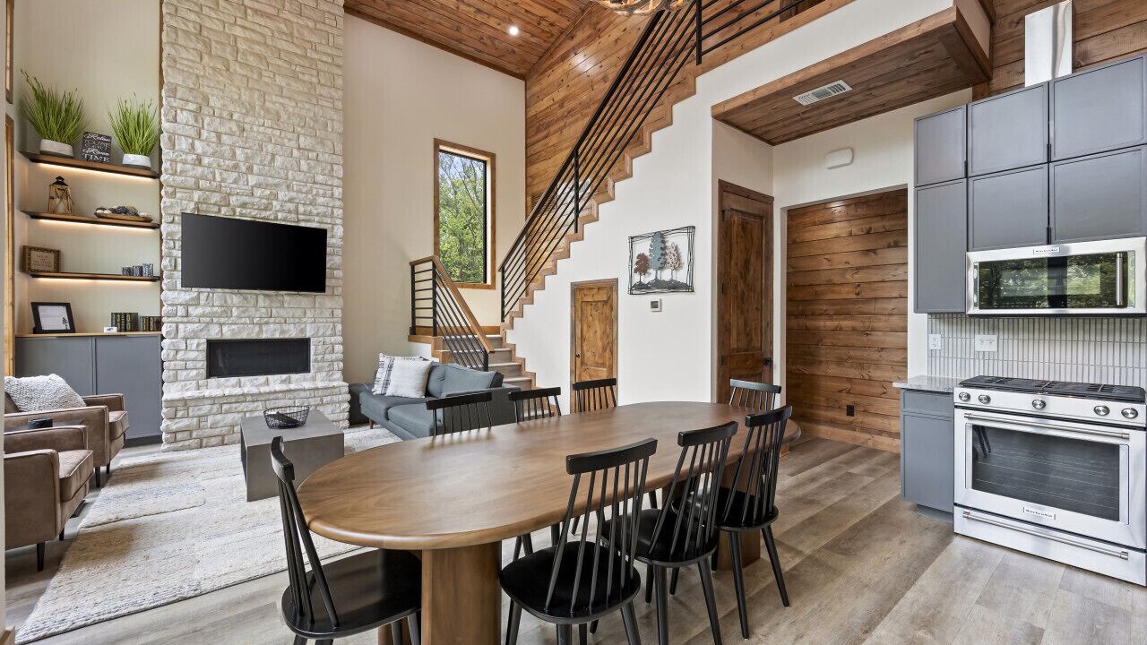 Photo of Livingroom in Broken Bow