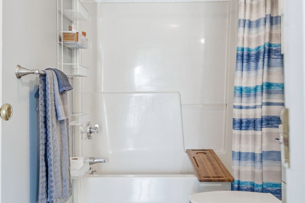 Photo of Bathroom in Pine Point