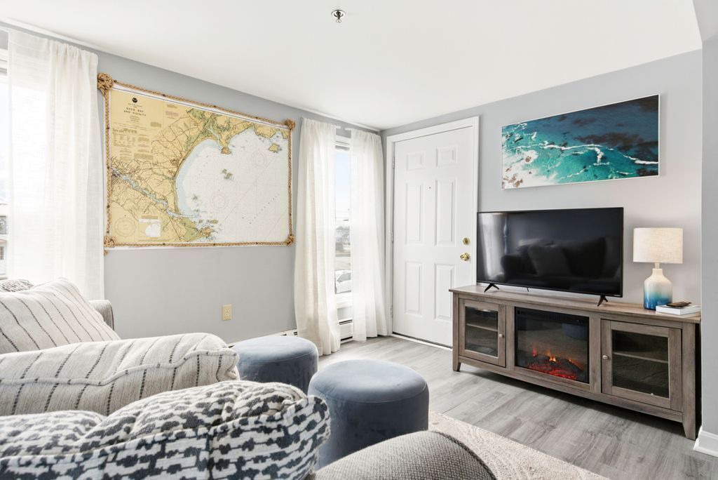 Photo of Livingroom in Pine Point