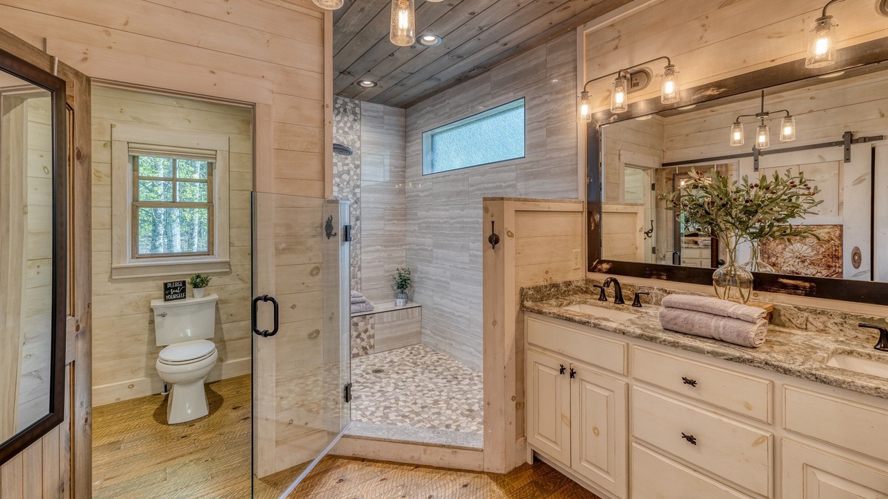 Photo of Bathroom in Blue Ridge