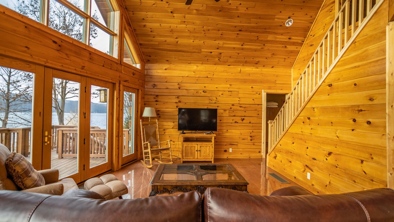 Photo of Livingroom in Hammondsport