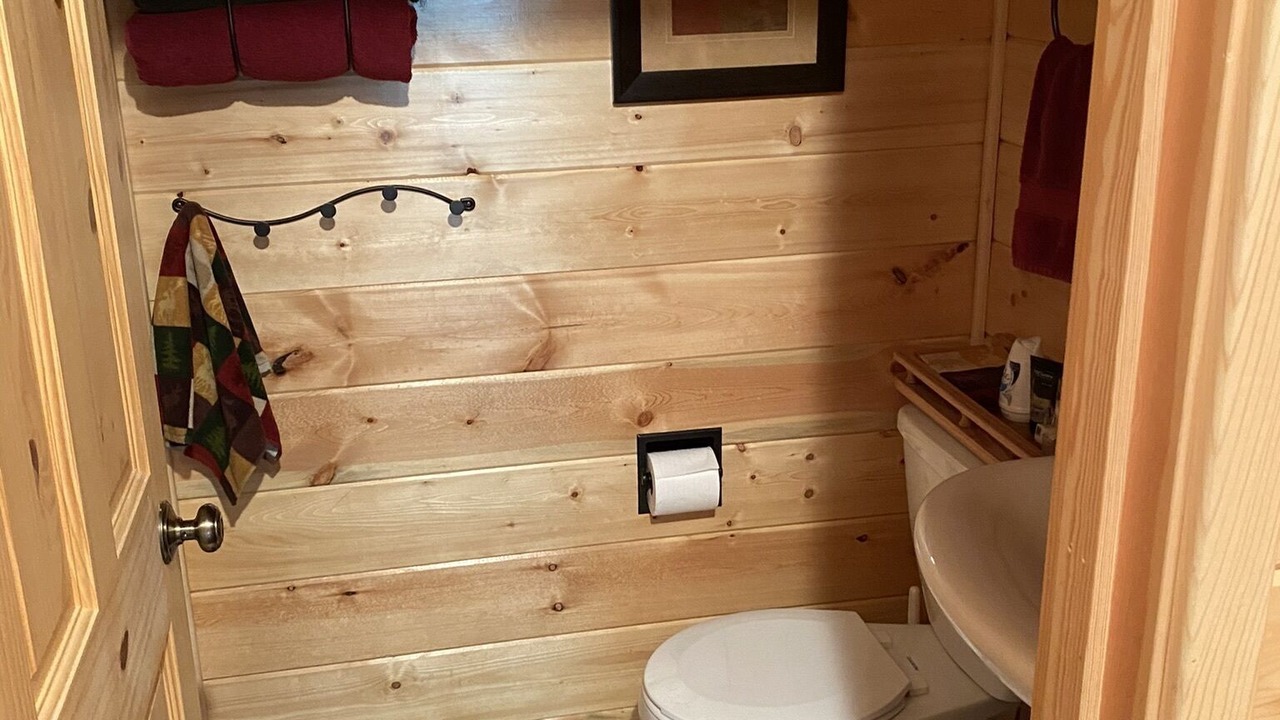 Photo of Bathroom in Sterling