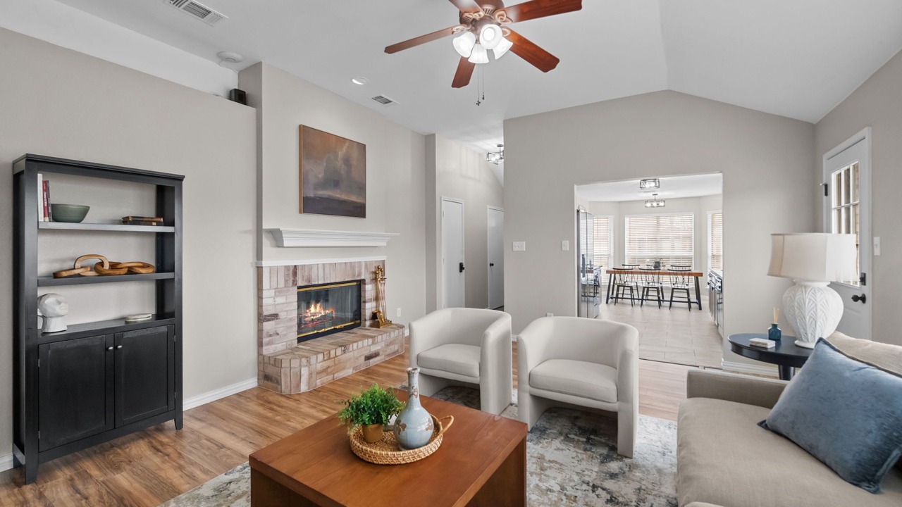 Photo of Livingroom in South Arlington
