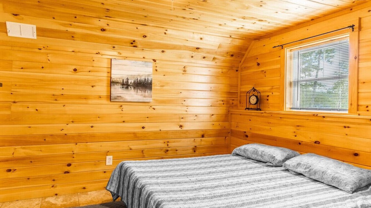 Photo of Bedroom in Otis