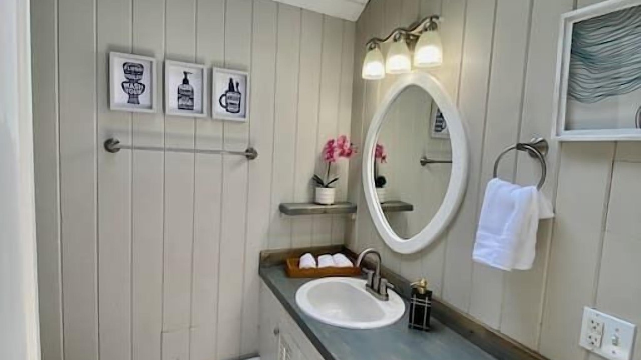 Photo of Bathroom in Edgecomb
