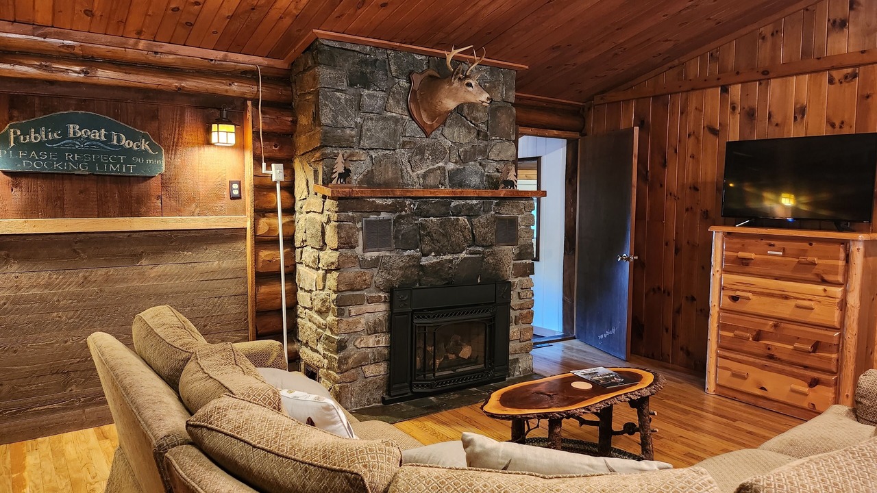 Photo of Livingroom in Lake George