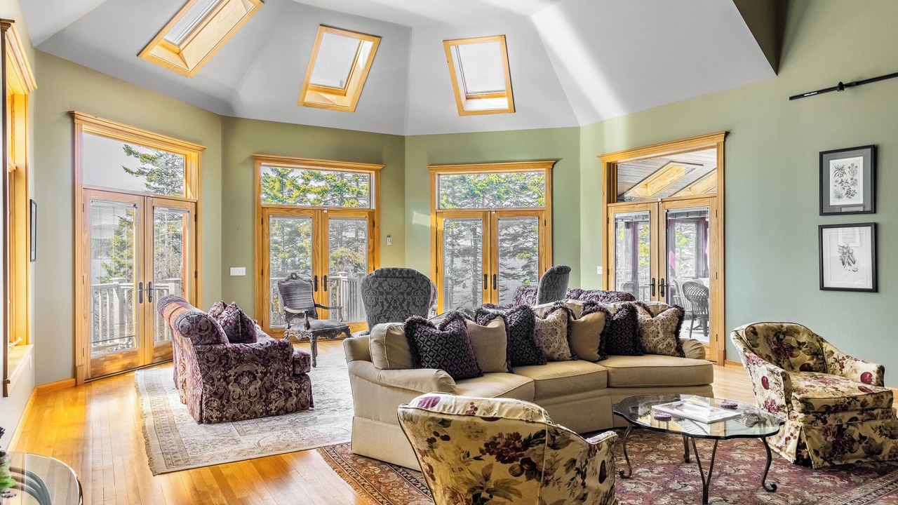 Photo of Livingroom in Winter Harbor