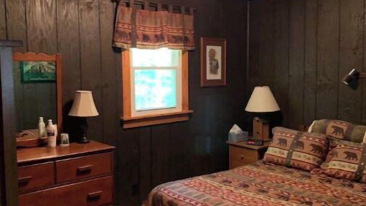 Photo of Bedroom in Leeper