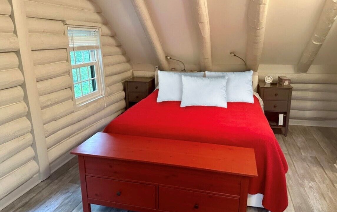 Photo of Bedroom in Lake George