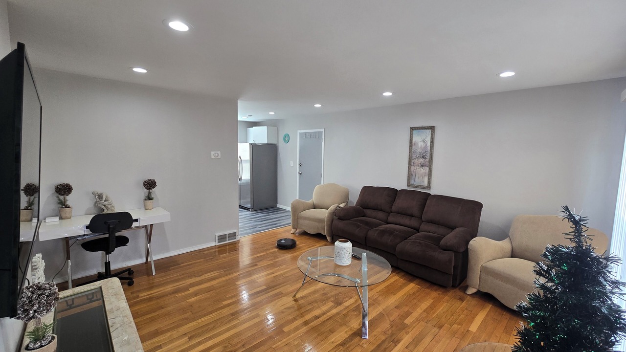 Photo of Livingroom in Austintown