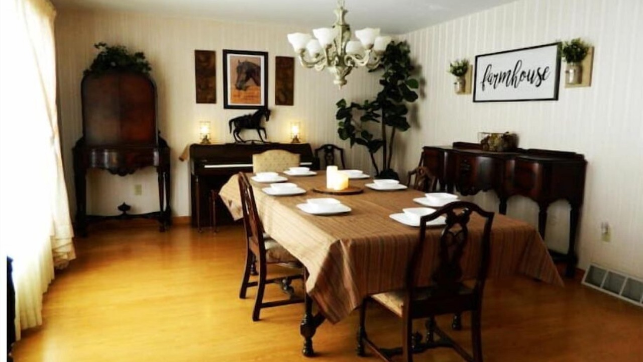 Photo of Livingroom in Meadville