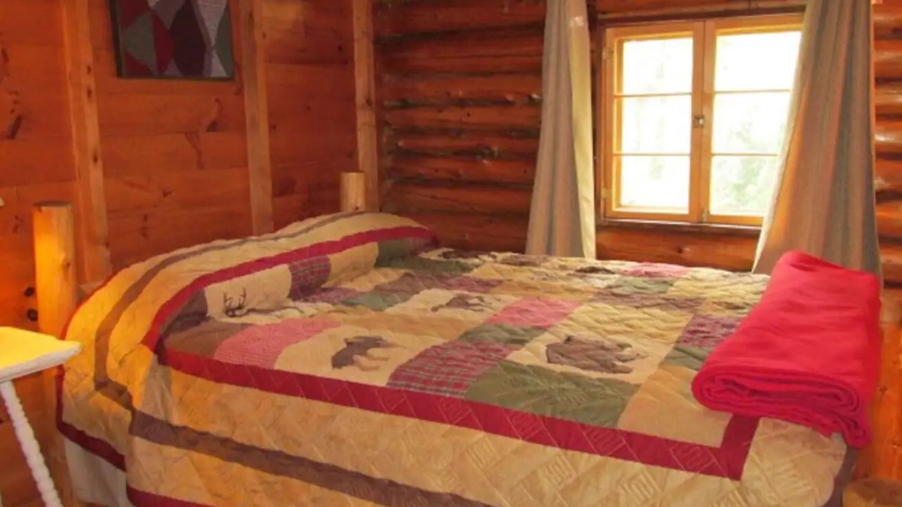 Photo of Bedroom in Oakland