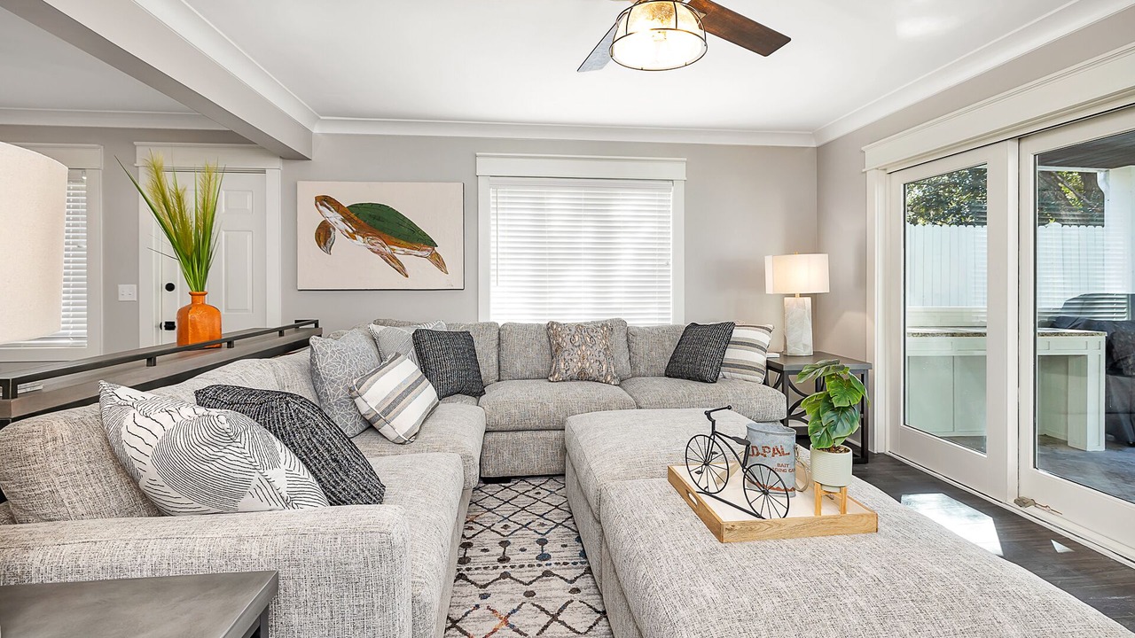Photo of Livingroom in East Beach