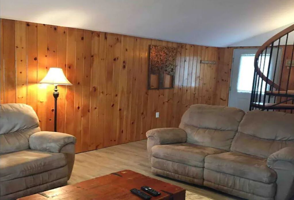 Photo of Livingroom in Oakland