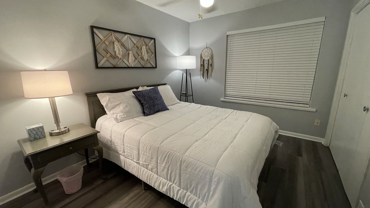 Photo of Bedroom in South Side