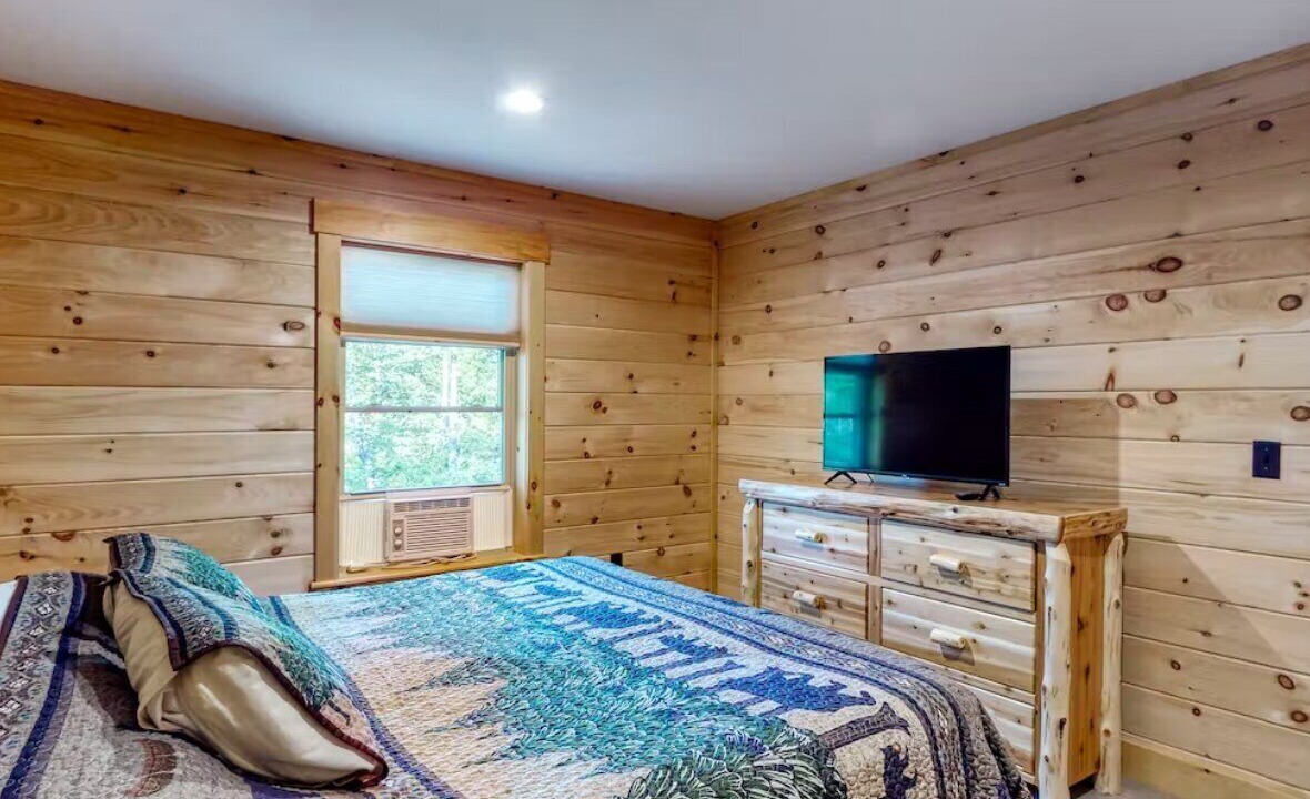Photo of Bedroom in Carrabassett Valley