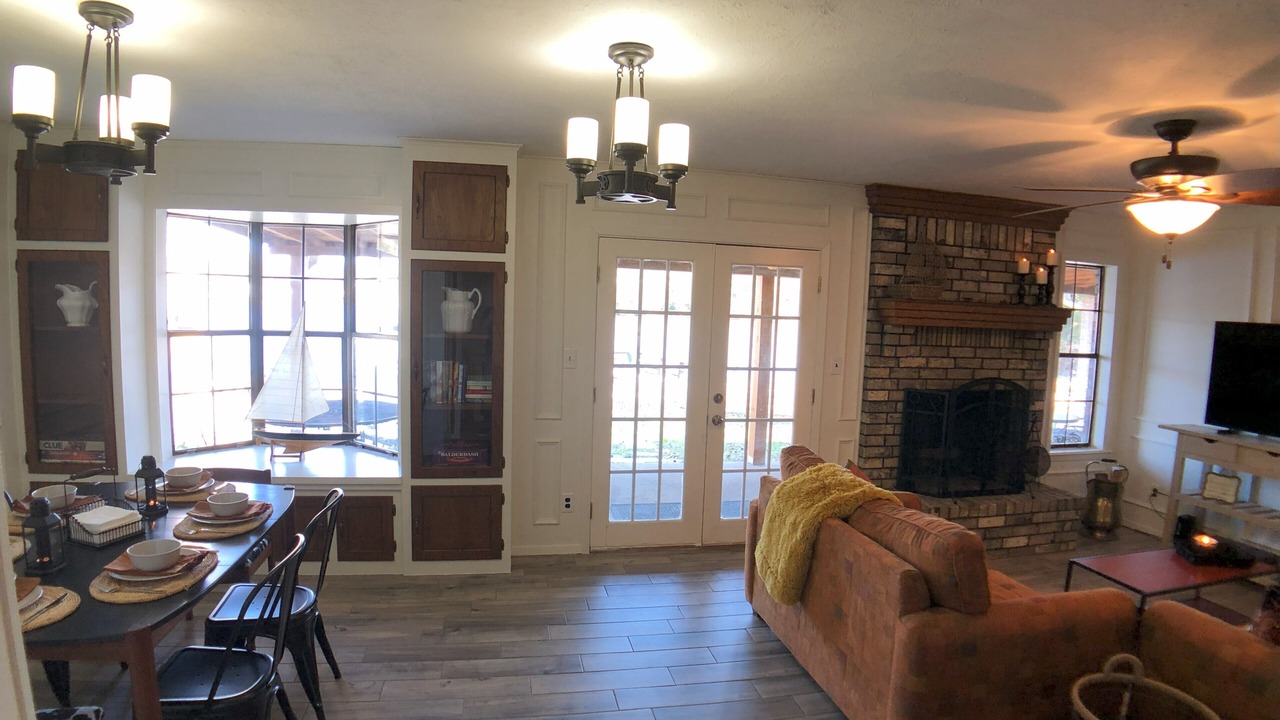 Photo of Livingroom in Mount Pleasant