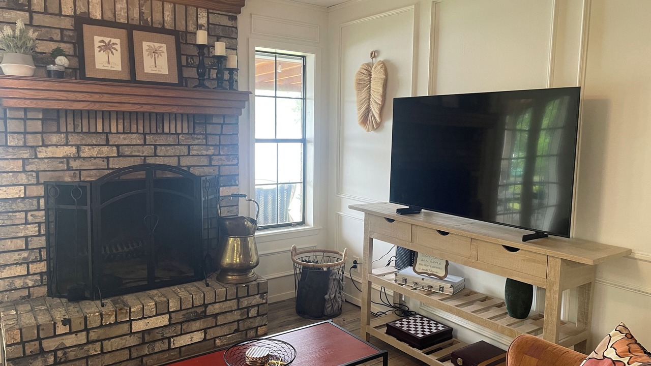 Photo of Livingroom in Mount Pleasant