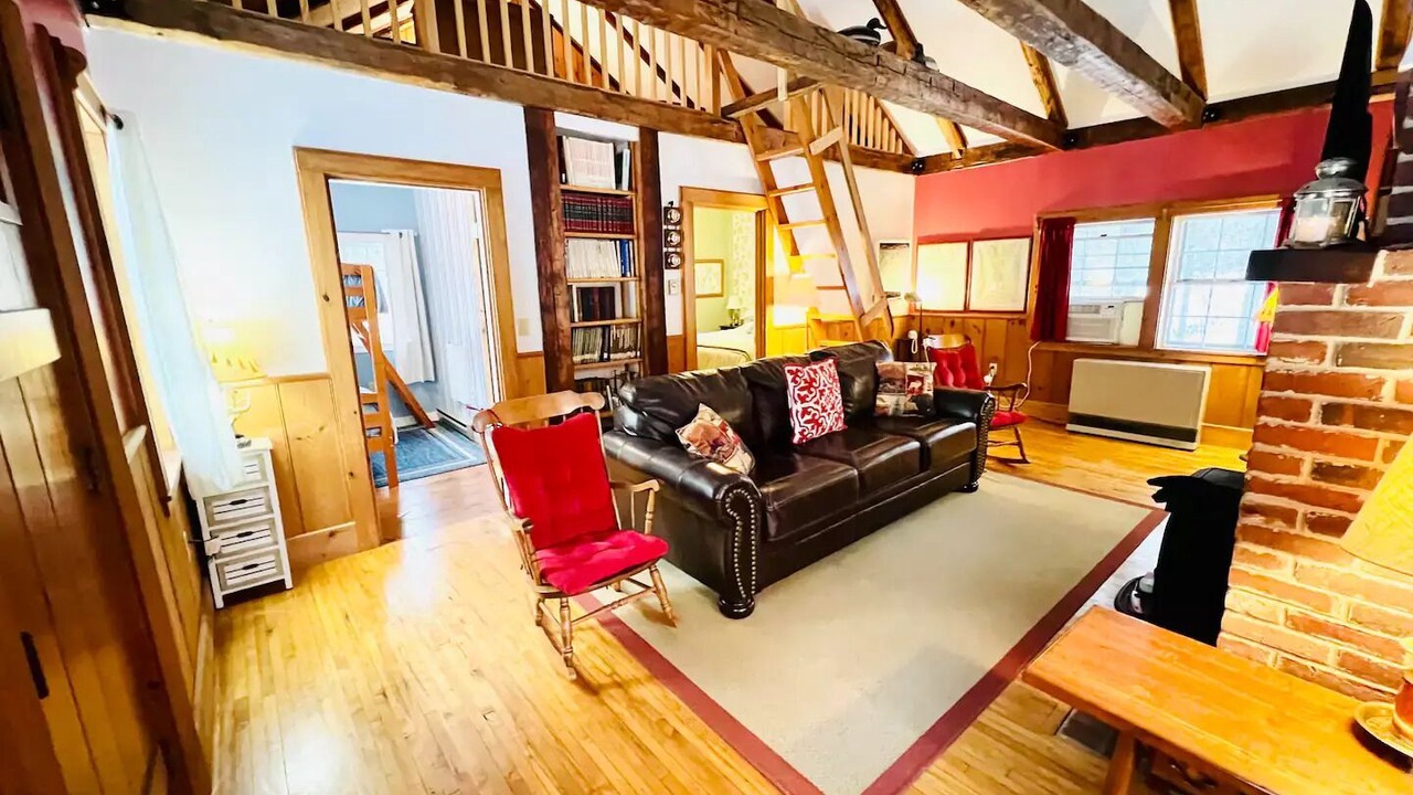 Photo of Livingroom in Chatham