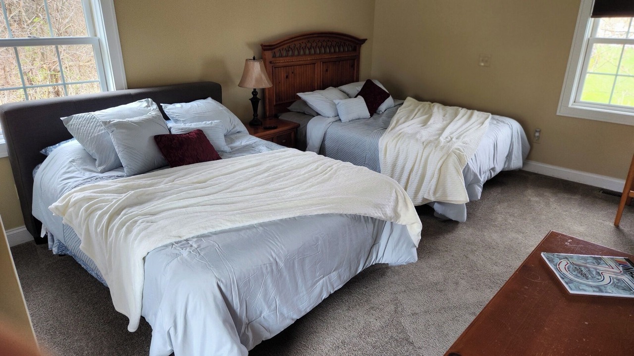 Photo of Bedroom in Town of Reading