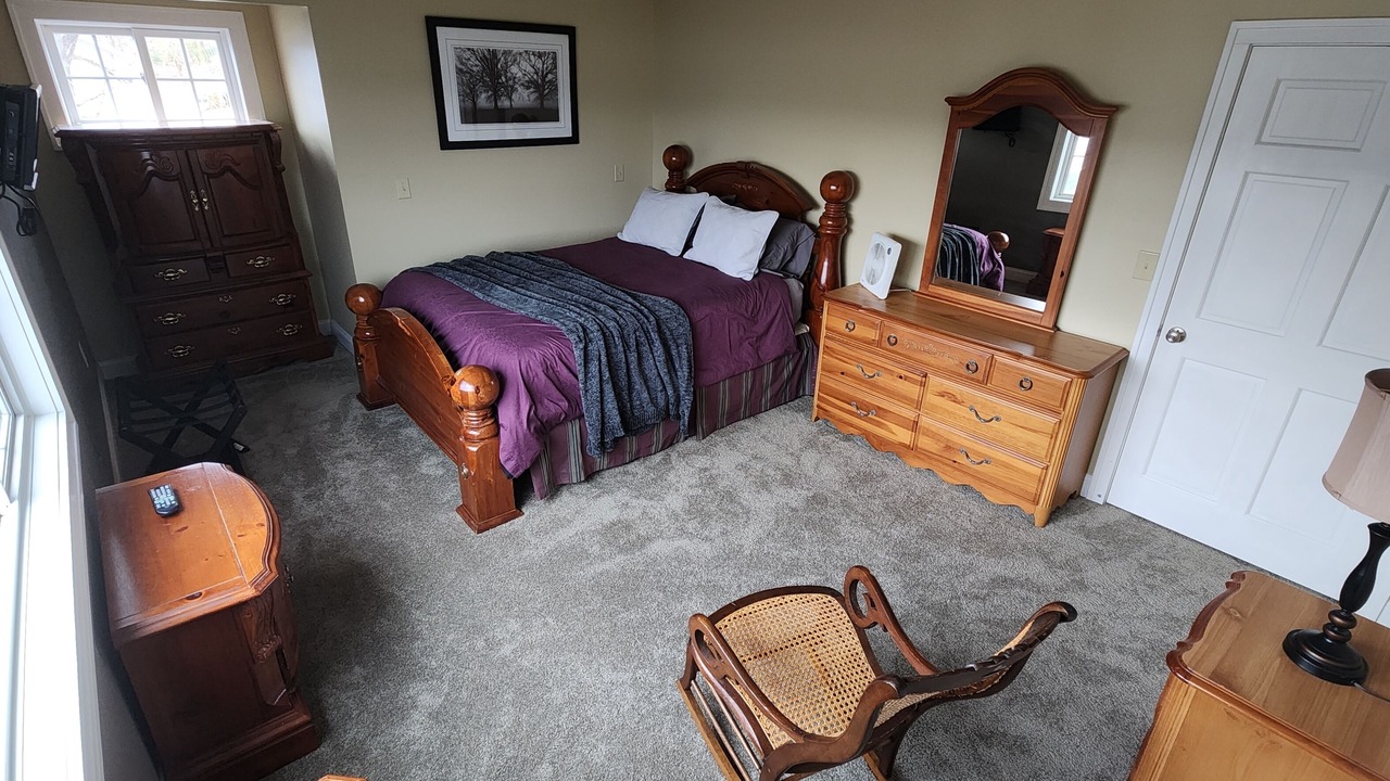 Photo of Bedroom in Town of Reading