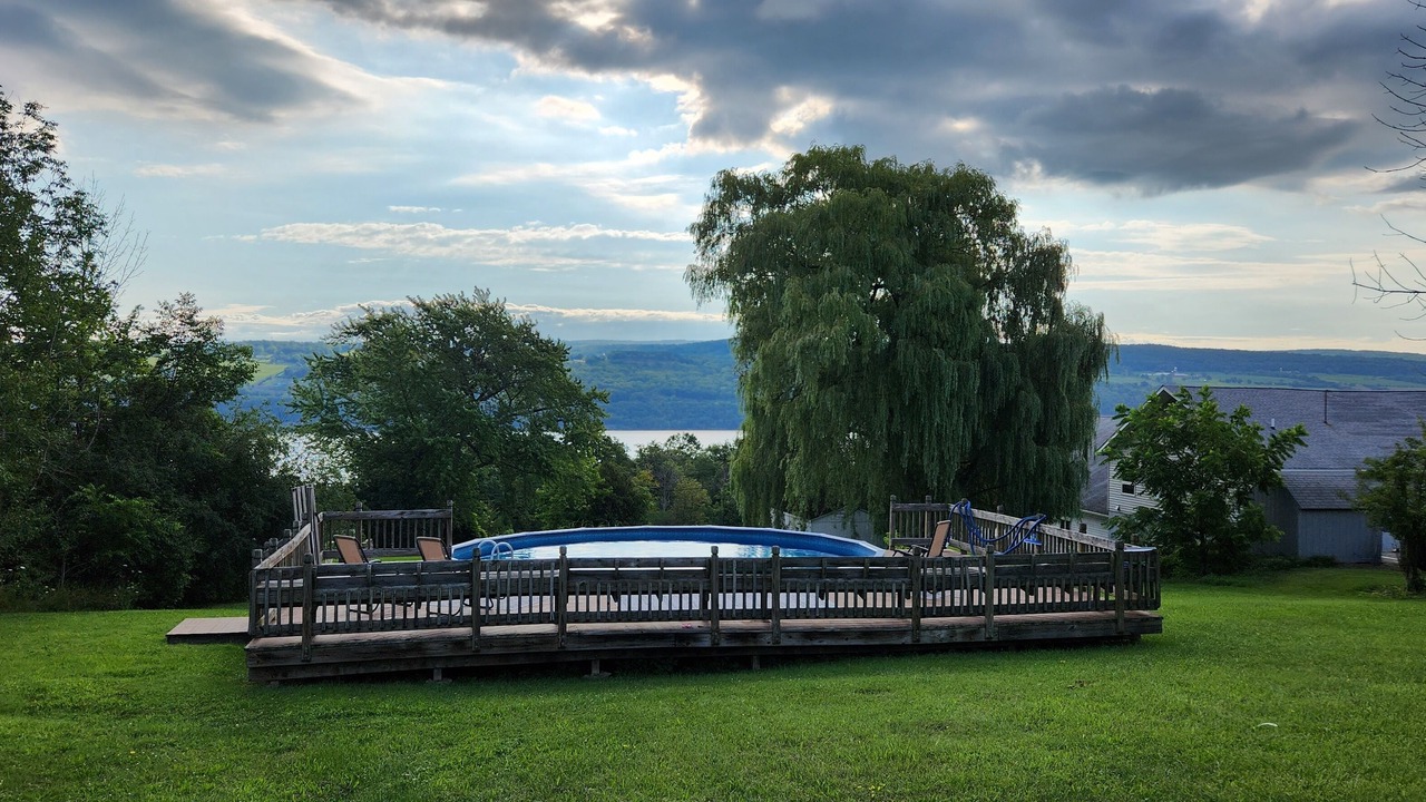 Photo of Outdoor in Town of Reading