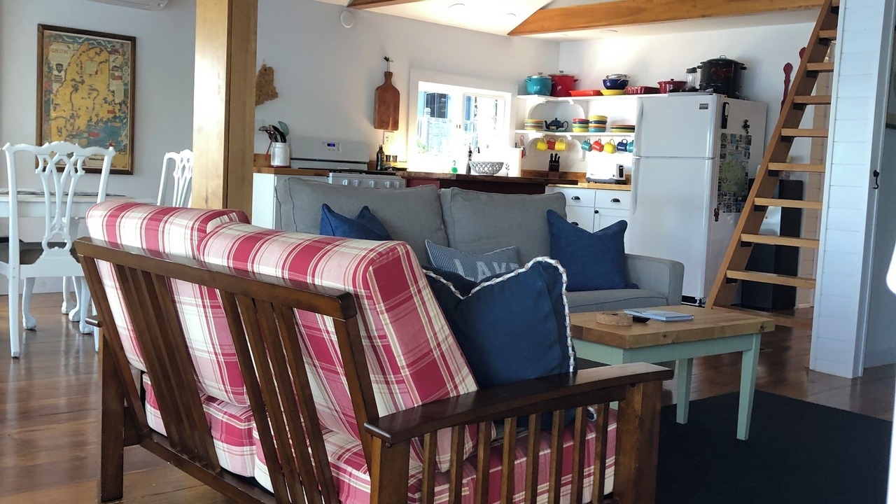 Photo of Livingroom in Otis