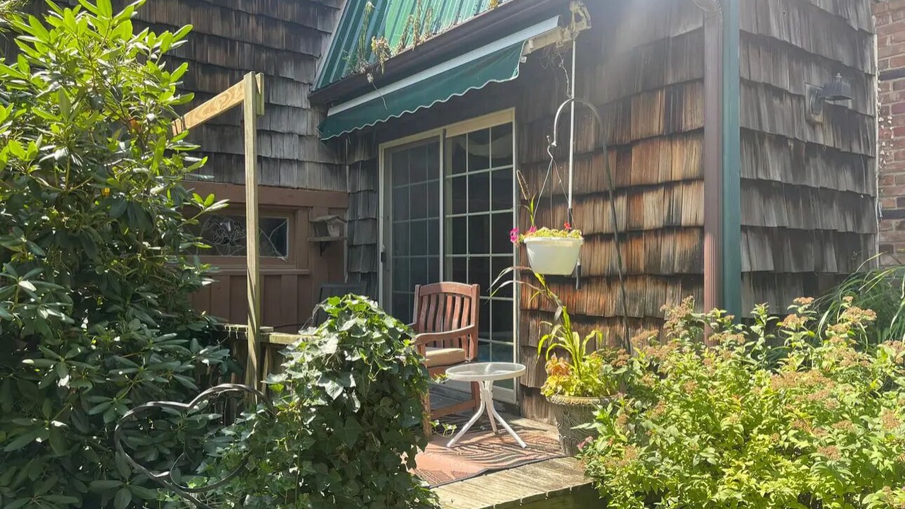 Photo of Patio Balcony in Lake Erie Beach