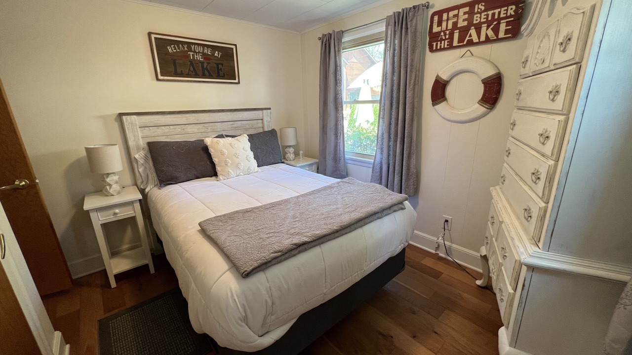 Photo of Bedroom in Conneaut Lakeshore