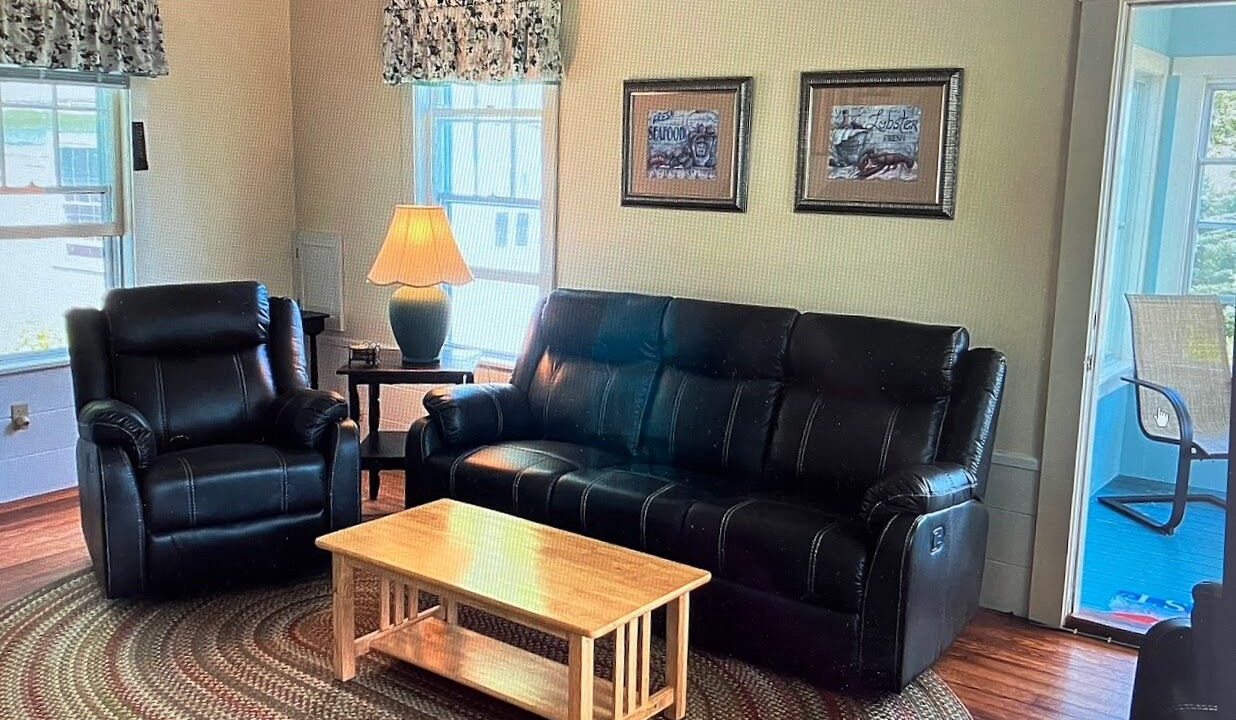 Photo of Bedroom in Round Pond