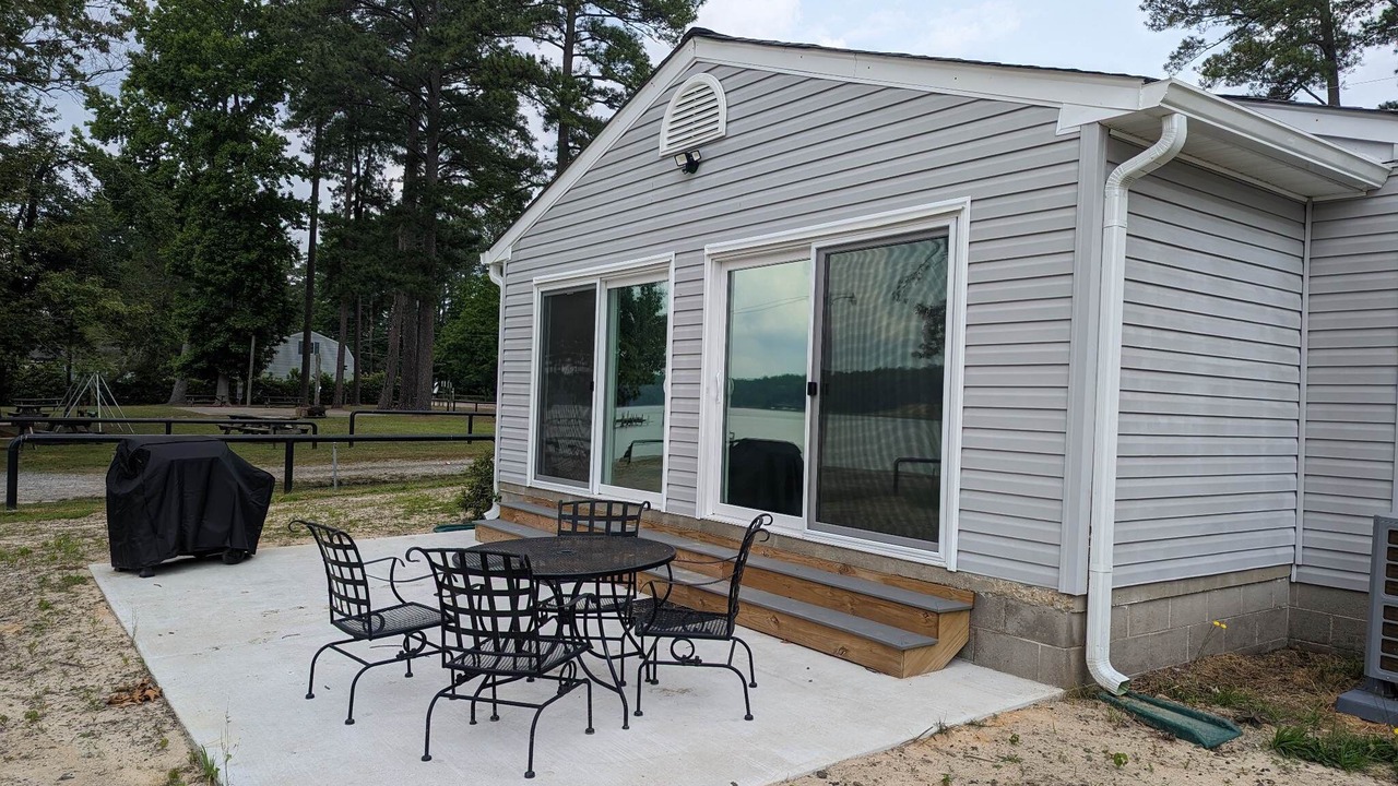 Photo of Outdoor in Dutton