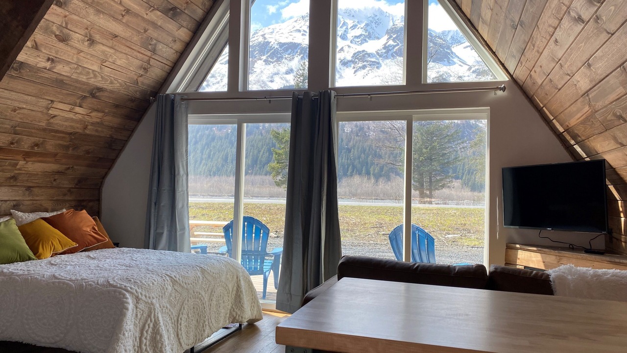 Photo of Bedroom in Seward