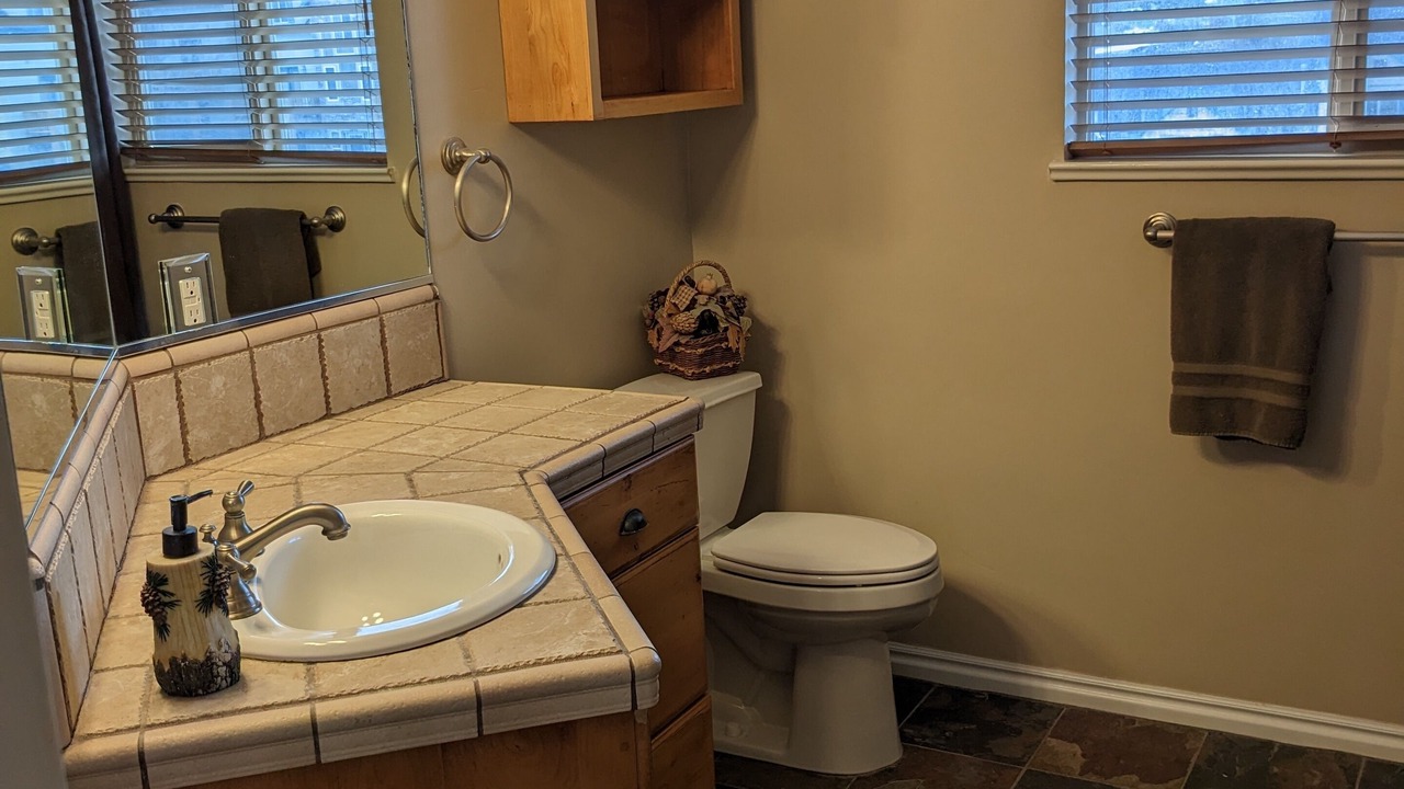 Photo of Bathroom in Eden