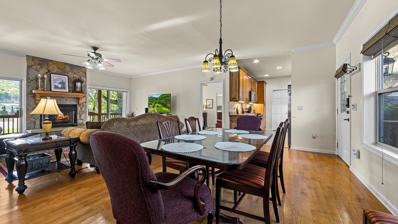 Photo of Livingroom in Whittier