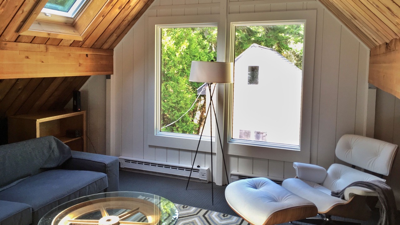 Photo of Livingroom in DownEast and Acadia Maine