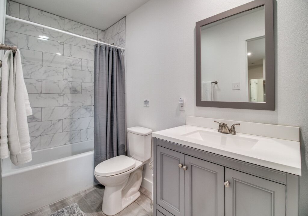 Photo of Bathroom in Pottsboro