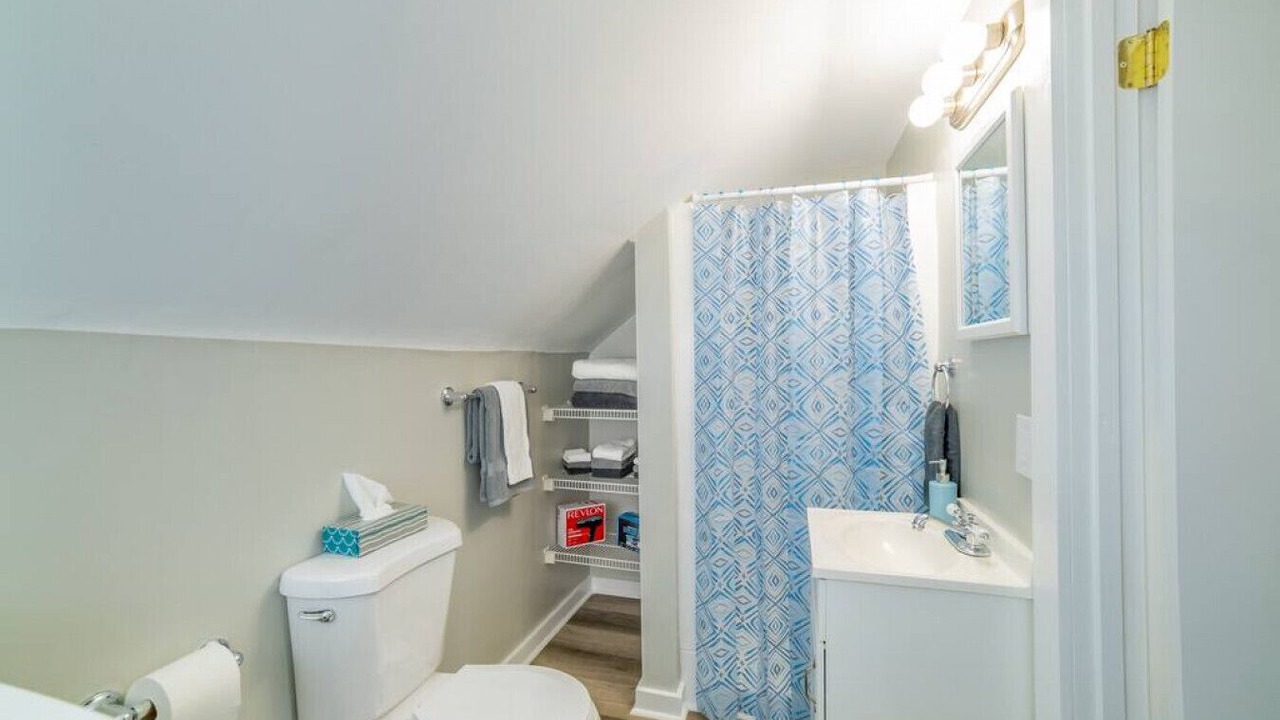 Photo of Bathroom in Upper Village