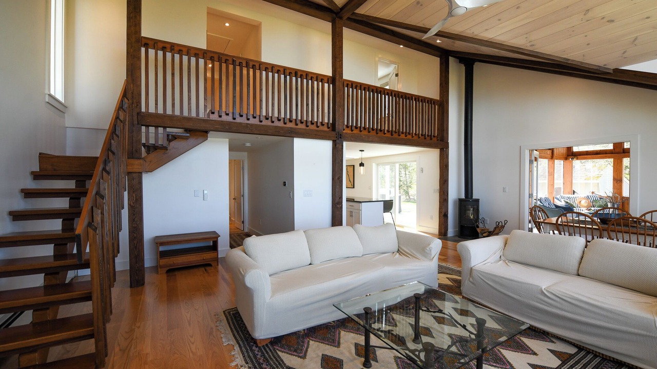 Photo of Livingroom in Harrison