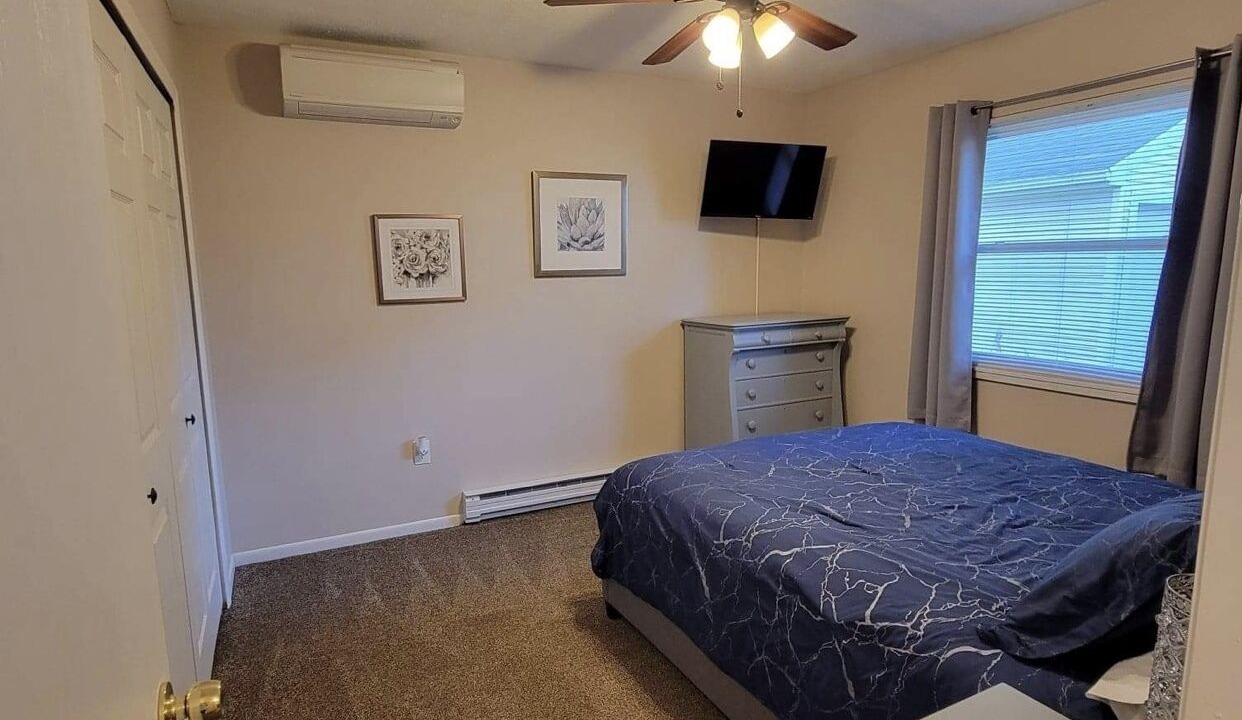 Photo of Bedroom in Conneaut