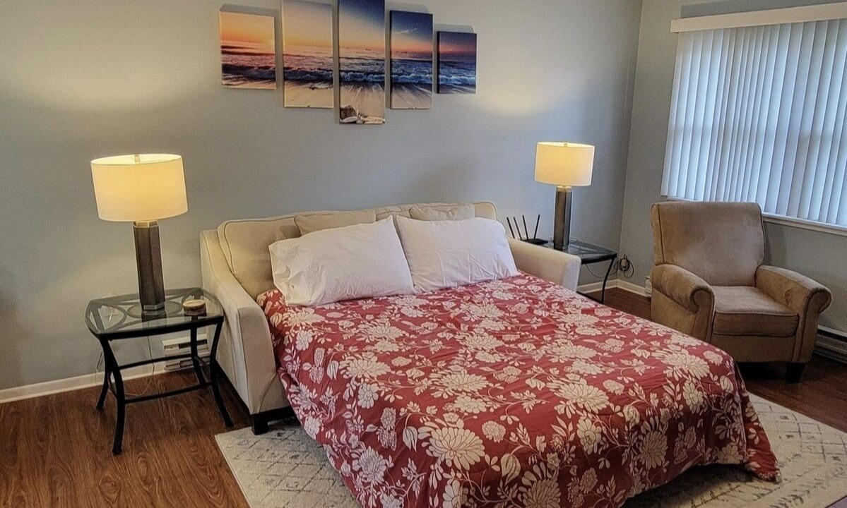 Photo of Bedroom in Conneaut