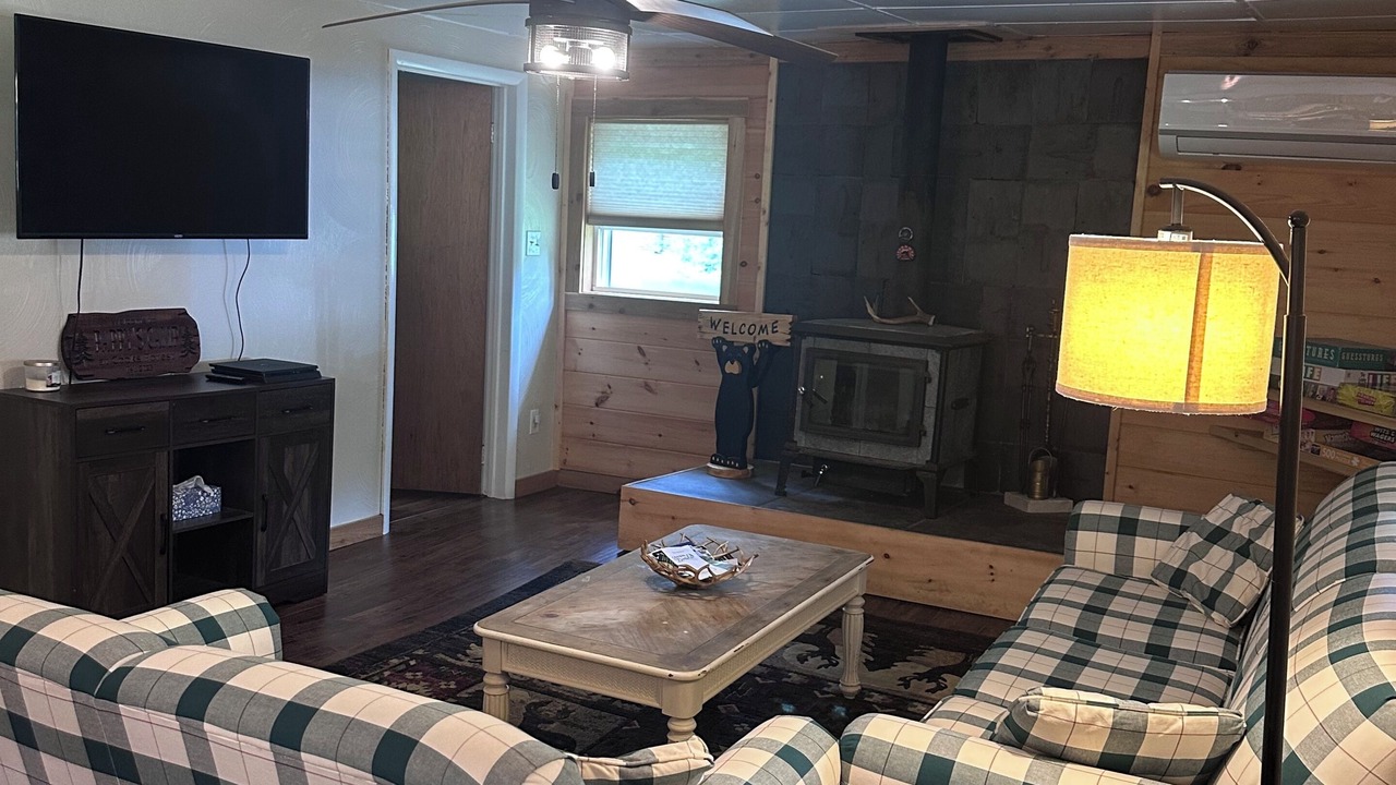 Photo of Livingroom in Clarington