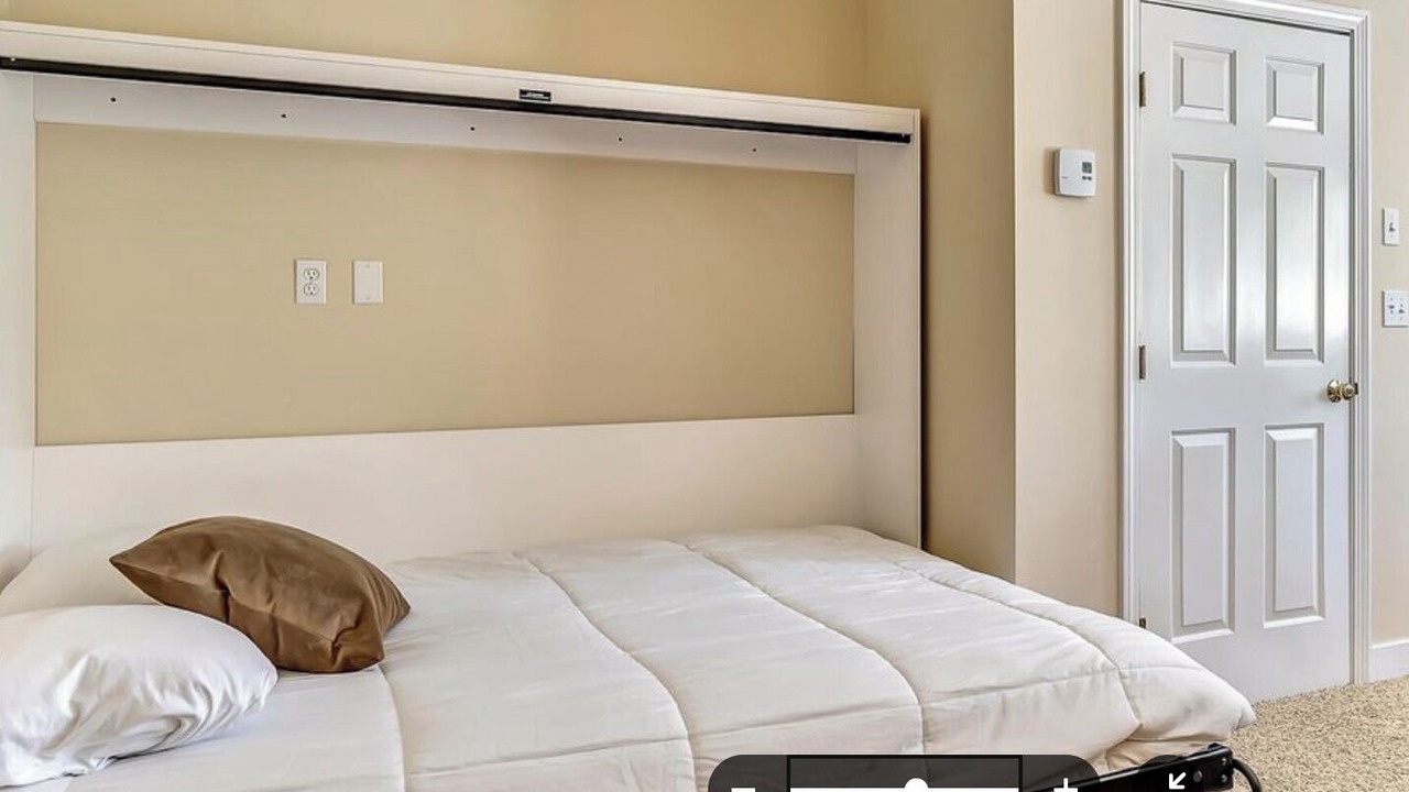 Photo of Bedroom in Damariscotta