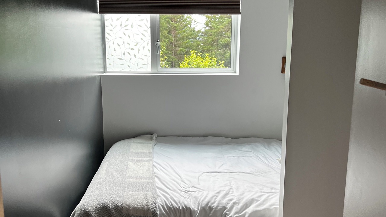Photo of Bedroom in Homer