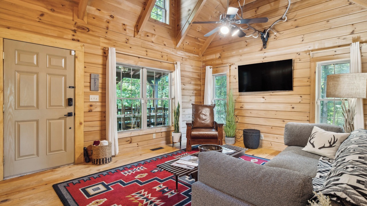 Photo of Livingroom in Rutherfordton