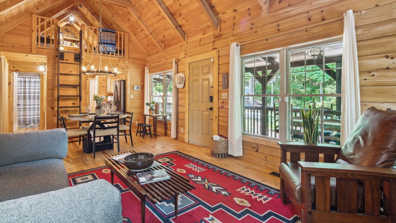 Photo of Livingroom in Rutherfordton