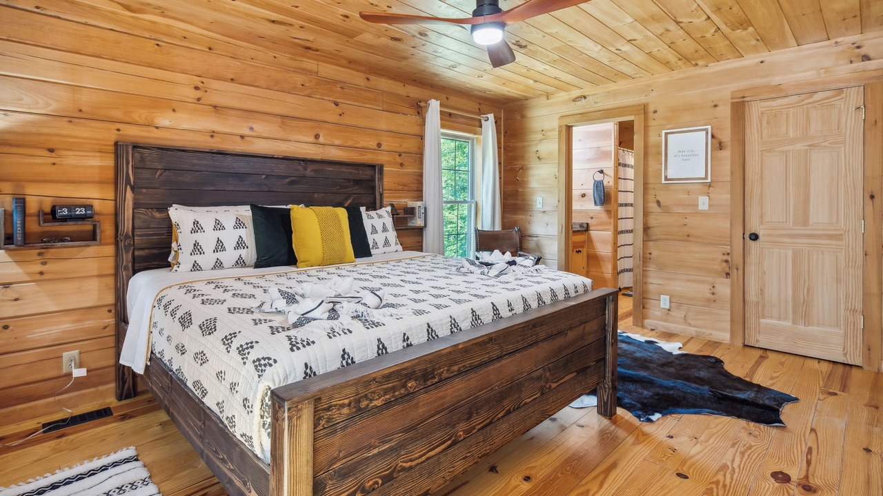 Photo of Bedroom in Rutherfordton