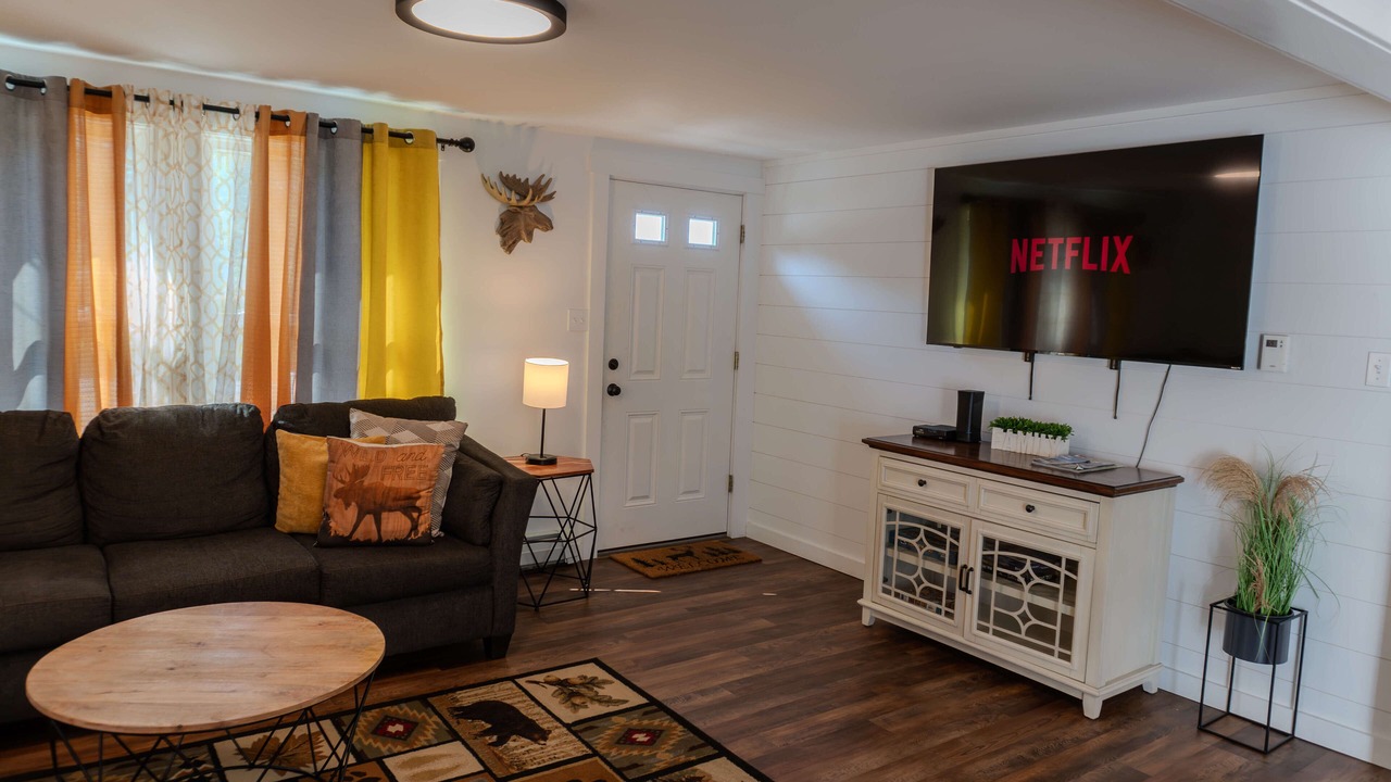Photo of Livingroom in Ellsworth